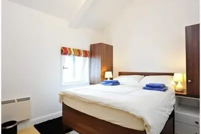 Image de Appartement-Salle de bain et douche-Apartment No. 49