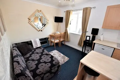 Image de Confort-Appartement-Salle de bain et douche-One Bedroom Top Floor