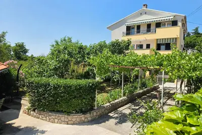 Image de Appartement de vacances Novi Vinodolski pour 1 - 8 personnes avec 3 chambres à coucher - Appartement