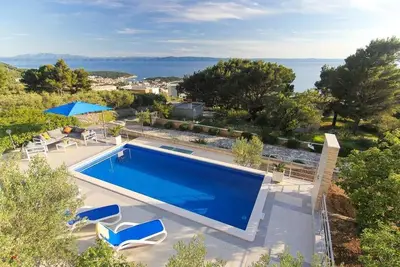 Image de Appartement de vacances Makarska pour 1 - 8 personnes avec 3 chambres à coucher - Maison de vacances