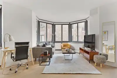 Image de Tribeca Studio w/ Gym + Pool by Blueground