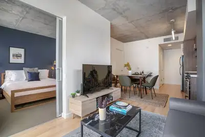 Image de Rad Lower Nob Hill 1br w/ W/D + Roofdeck + Cvs on site by Blueground