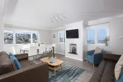 Image de Fairsky - Just a short walk from Carbis Bay, this luxury penthouse apartment is sleeps eight and ha