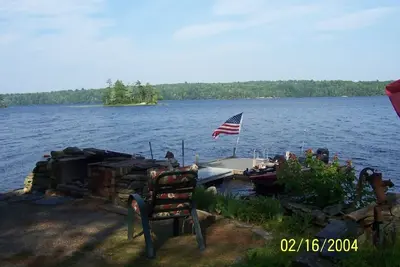 Image de Lake front home with sandy beach and spectacular views