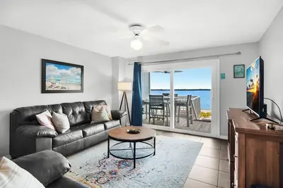 Image de 🏝️Stunning Sound Front Views-Walk2Beach-Pool-2br Boardwalk D6