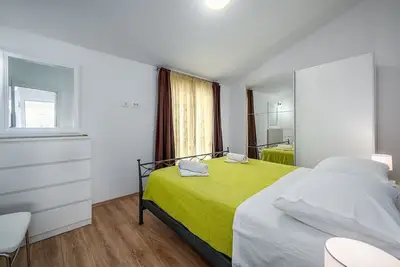 Image de KRALJEVIĆ house with apartments / Kraljević2 Apartment