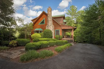 Image de Mountain Cabin, Great Decks, WiFi, Pool Table, Ping Pong Table, & Foosball