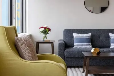 Image de 16th Fl Bold CozySuites w/pool, gym #1