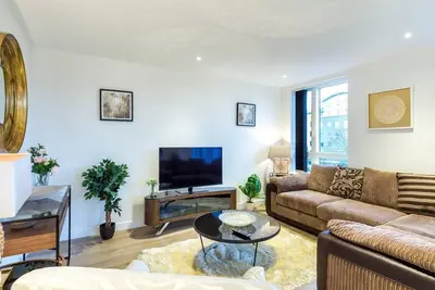 Image de Appartement-Confort-Salle de bain privée séparée-Balcon