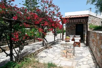 Image de Lovely Bungalow close to Agathopes Beach!