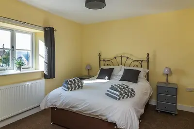 Image de Cottage-Salle de bain privée séparée-Vue sur le canal