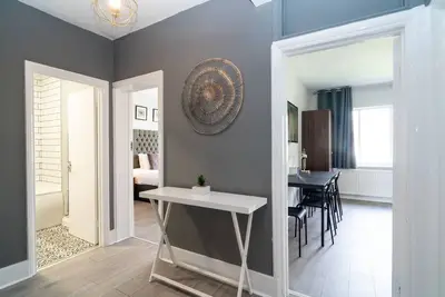 Image de Appartement-Salle de bain privée séparée-Vue sur Jardin-3 bedroom