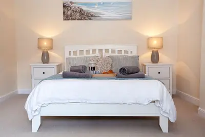 Image de Cottage-Salle de bain privée séparée-Vue sur Rue