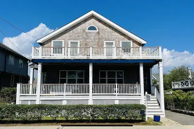 Image de 7br/3. 5ba Classic Bay Head Beach House Steps To The Beach