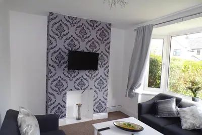 Image de 3 Bedroom-Confort-Cottage-Salle de bain privée séparée-Vue sur Jardin