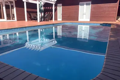 Image de Walk to the Beach and Siesta Village, Private Heated Saltwater Pool Home