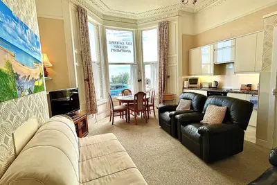 Image de Appartement-Élite-Salle de bain et douche-Vue mer-1a
