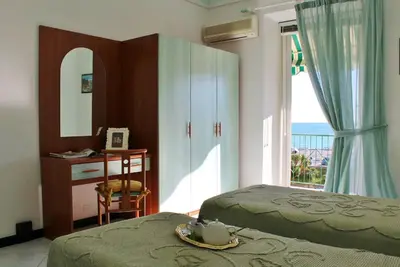 Image de Appartement de vacances Albisola Superiore pour 1 - 6 personnes avec 2 chambres Ă coucher - Appartem