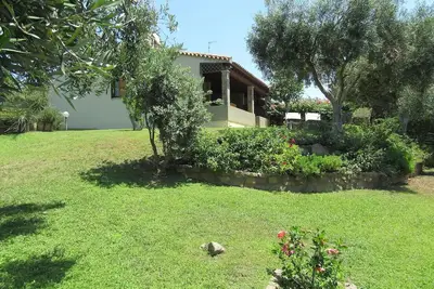 Image de Maison de vacances Costa Rei pour 1 - 6 personnes avec 3 chambres à coucher - Maison mitoyenne