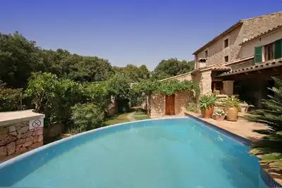 Image de Maison de vacances \"Camp Redo\" avec vue sur la montagne, piscine, jardin, terrasse et Wi-Fi