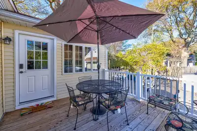 Image de Renovated Ridgewood Bay House