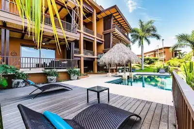 Image de Oceanview Condo w -  Pool & Bbq Grill
