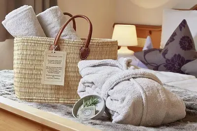Image de Romantic Suite Prize of Honor - Vwp 7-13 nights - Gut Sonnberghof Naturhotel