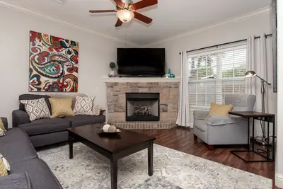 Image de Beautiful Home in the Heart of Bentonville