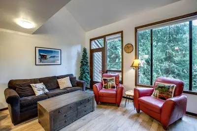 Image de Snowater Condo #6 - Fireplace - Kitchen - Sleeps 5