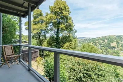 Enchanting Oasis with Beautiful View