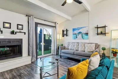 Image de Modern Phoenix Home for a Private Getaway