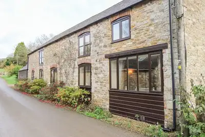 Image de Chestnut Cottage, Rodden, pet friendly, with open fire in Abbotsbury