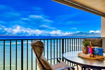 Image de Oceanfront Maui Penthouse • Corner 2br Large Lanai, Onsite Pool, Sunset Views