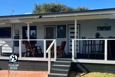 Image de 3br Updated Coastal Beach House in Funky Port Elliot