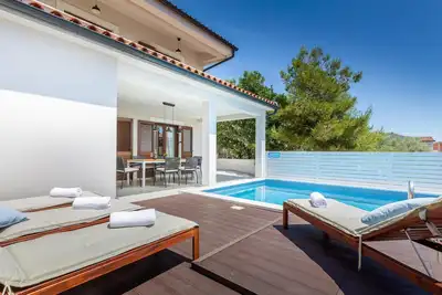 Image de Belle maison à Betiga avec WiFi