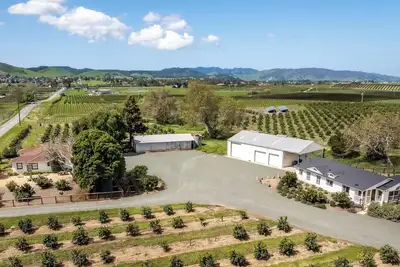 Image de Two homes on 41 acres! Sleeps up to 18
