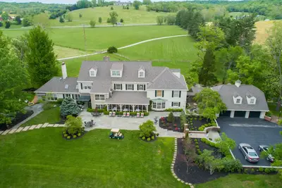 Image de Grand Country Estate - 14, 000 + sf Luxury Living