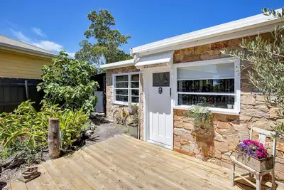 Image de Fishermans Cottage: Delightful Stone cottage situated on McMillan Straight