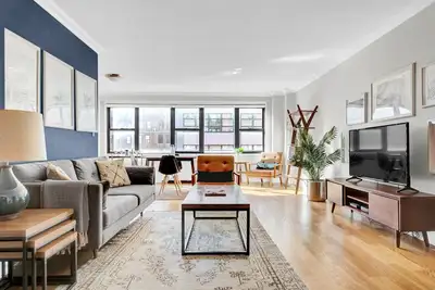 Image de Ample Central Midtown East 1br w/ Gym, Doorman by Blueground