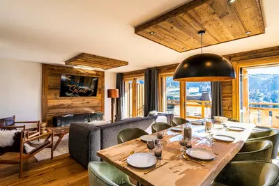 Image de Appartement confort avec terrasse, parking, et Wi-Fi