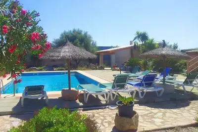 Image de Belle maison de vacances \"Can Bril\" avec piscine, Wi-Fi, ventilateurs et terrasse