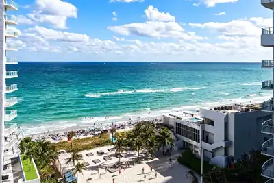 Image de A - Spectacular Ocean Views! Beautiful beachfront property with pool!