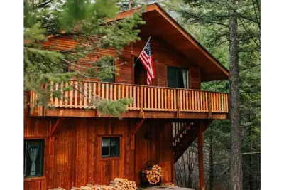 Image de Grizzly Bear Lodge - Your Glacier Get-a-way