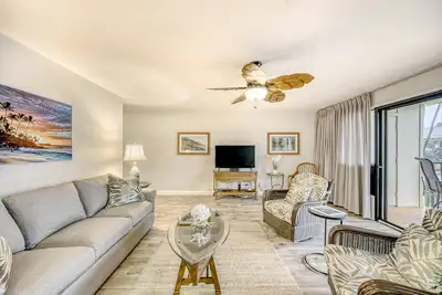 Image de Renovated Condo in an Oceanfront Complex with Ac, Lanai, and Pool/Hot Tub Access
