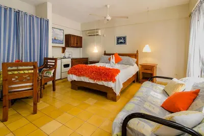 Image de Studio right on the large Cabarete beach, steps from the sand, Tv/Internet