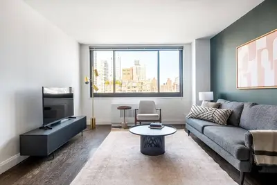 Image de Glam Ues 1br w/ Gym, Doorman, Stunning Roof, by Blueground