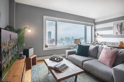 Image de Bright Nob Hill Studio w/ Gym, Sauna + City View by Blueground