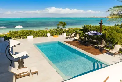 Image de Villa DelEvan 4d / 1-bedroom villa on the Grace Bay Beach,