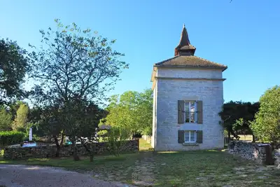Image de Domaine de Fangal 4* - pigeonnier climatisé pour 2\/3 p - piscine 25m chauffée