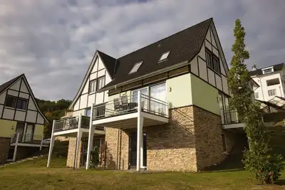 Image de Belle villa avec sauna, près d'un lac